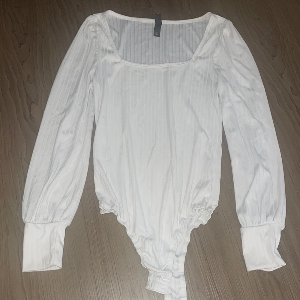 White square neck body suit size S